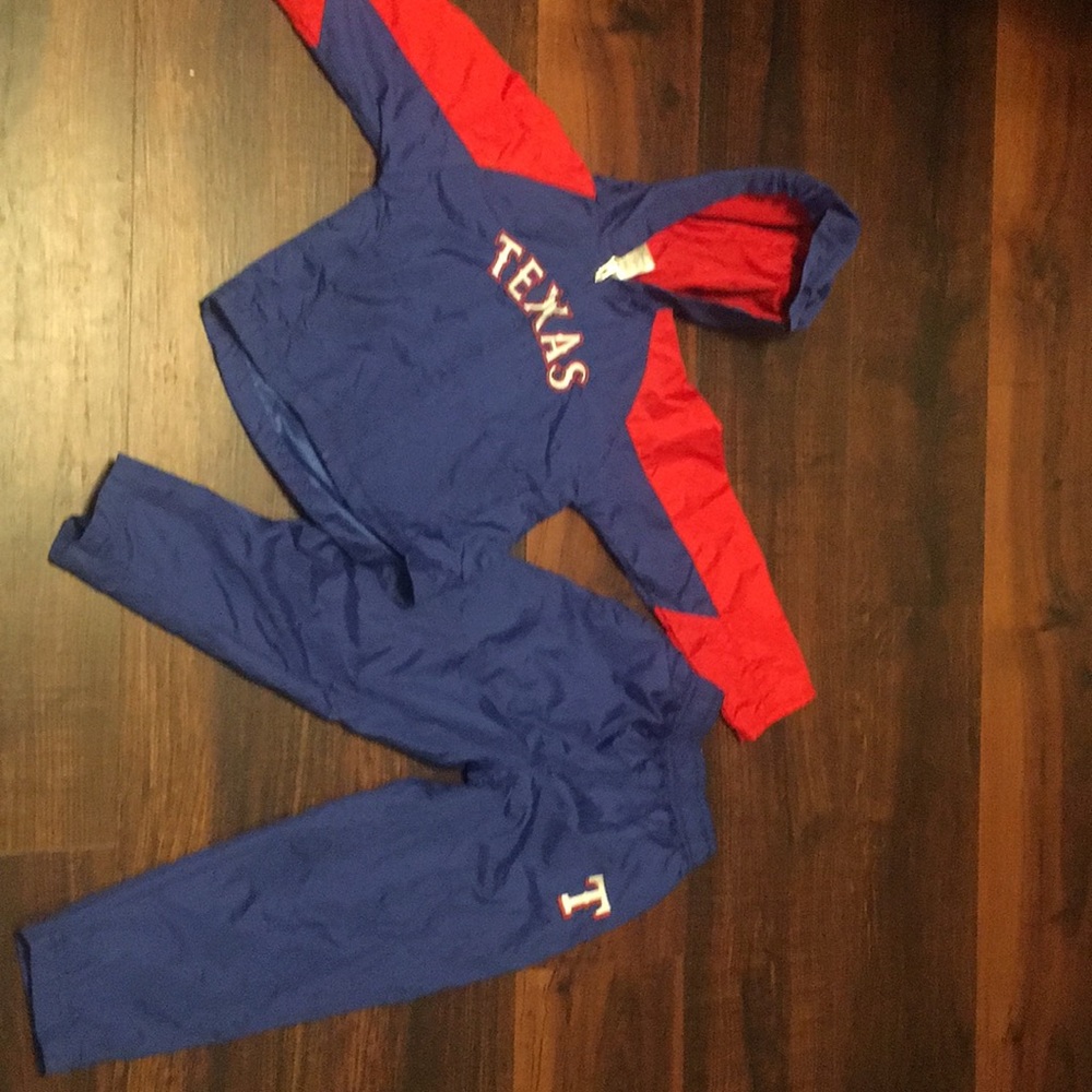 Texas Rangers wind suit
